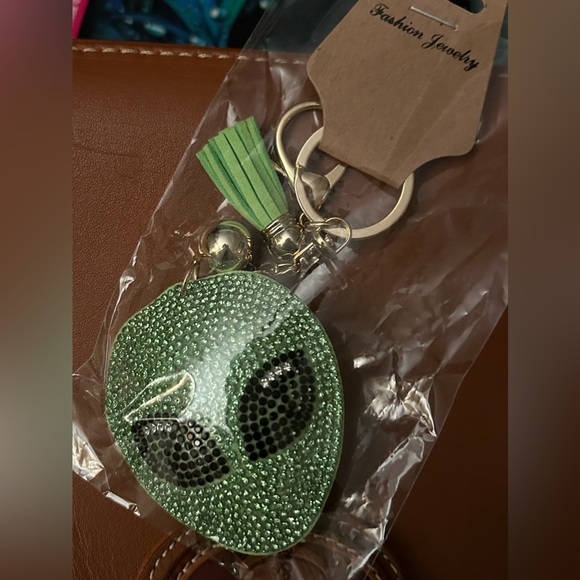 Rhinestone puffy bling keychains/charms. Green alien and green avocado. - Picture 2 of 7